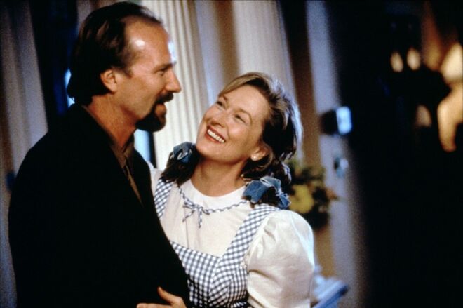 Podia-te acontecer (1998), de Carl Franklin. Interpretou o papel de Kate Gulden. 