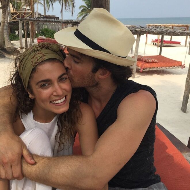 Ian Somerhalder e Nikki Reed | Casaram em abril de 2015 nas montanhas da Califórnia. Passaram a lua-de-mel no Brasil, onde aproveitaram a praia, exploraram a cidade e fizeram um cruzeiro na costa brasileira.
