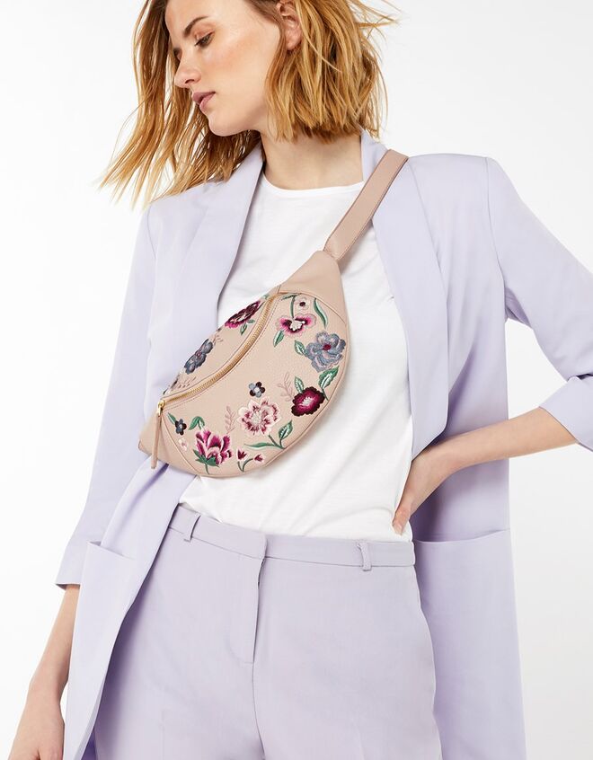 €37, Accessorize