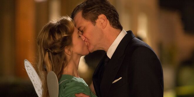 Atrasa os sinais de envelhecimento | Beijar aumenta o fluxo do sangue na cara, o que estimula a produção de colagénio. Ryan Neinstein explica que “para mover os lábios, toda a face é envolvida, o que aumenta a elasticidade”.