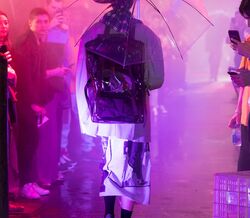 Raf Simons volta a trabalhar com a Eastpak