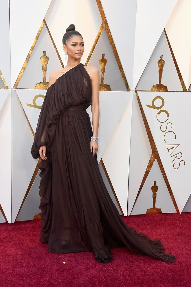 Zendaya em Giambattista Valli Haute Couture