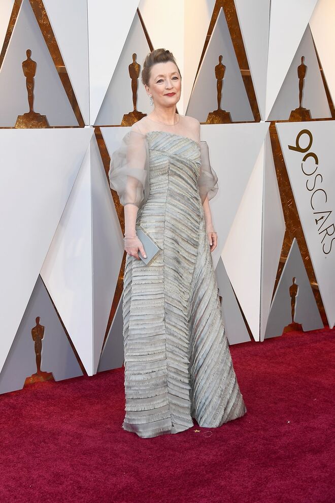 Lesley Manville, a primeira vez a ser nomeada para Óscar de Melhor Atriz Secundária pelo filme Linha Fantasma. 