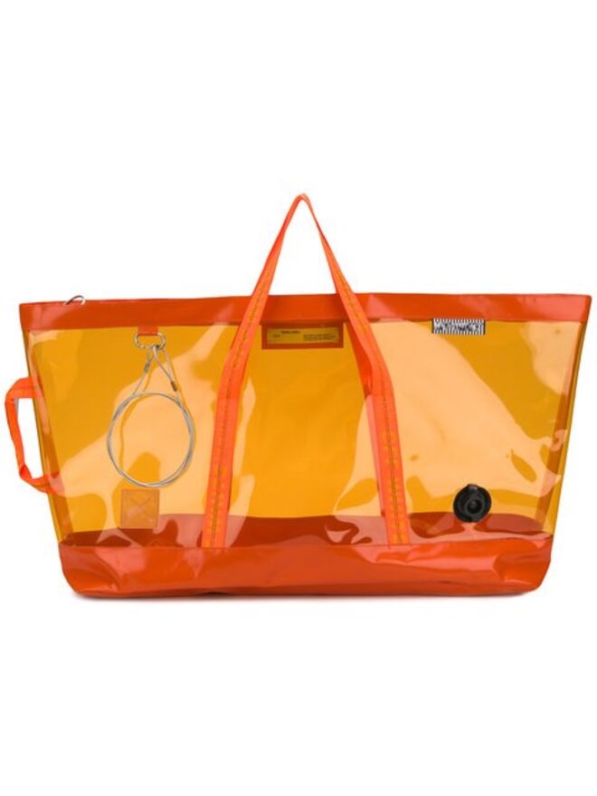 Large transparent shopper tote, €960, Off-White, em www.farfetch.com