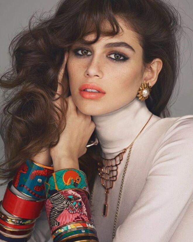 Charlotte Tilbury: @ctilburymakeup é outra gigante da indústria que, como Pat McGrath, criou uma marca de maquilhagem em seu nome.