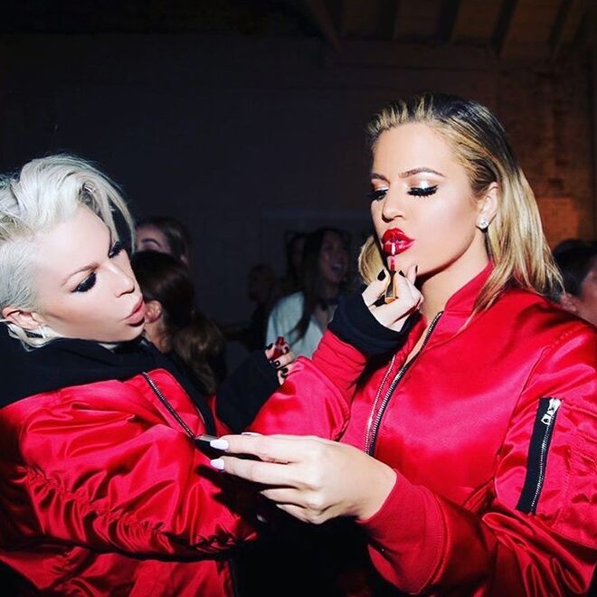 Joyce Bonelli: depois de Mario Dedivanovic, @joycebonelli é a maquilhadora da família Kardashian.