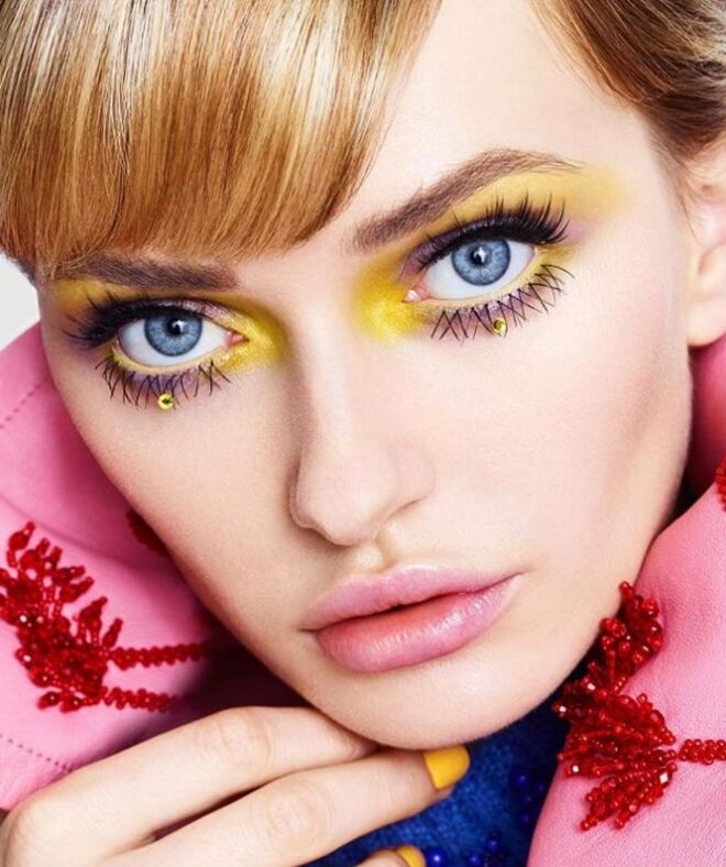 Lottie S: o perfil de @lotstar tem imagens de editorial, passadeiras vermelhas e inspirações. 