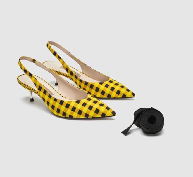 Sapatos Mules de Tacão com Laçada, €29,95, Zara