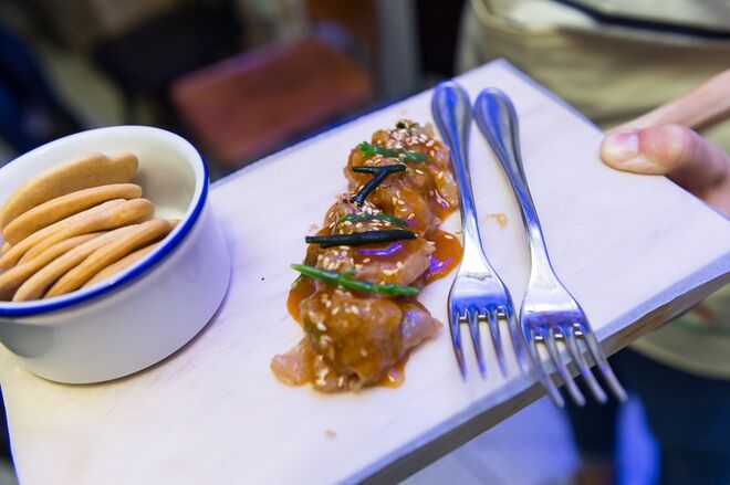 O atum com paprica agridoce e algas (€12,50) do Atántico.