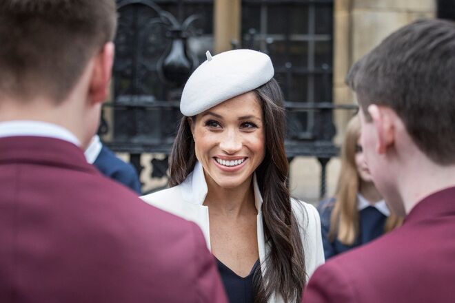 Meghan Markle foi batizada e crismada pela Igreja Anglicana. O batizado foi conduzido por Justin Welby, chefe espiritual da Igreja de Inglaterra, e aconteceu na capela real do Palácio de St. James. Durou 45 minutos e Meghan foi batizada com a água benta do rio Jordão. 