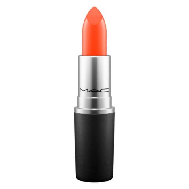 Batom no tom Amplified Neon Orange, €20, M.A.C, em www.lookfantastic.pt