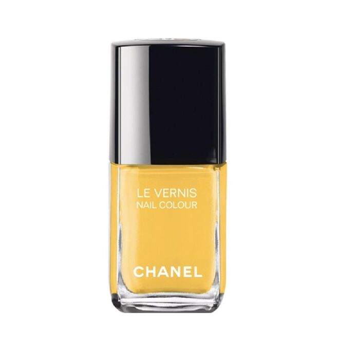 Verniz de unhas Le Vernis no tom 592 Giallo Napoli, €25, Chanel