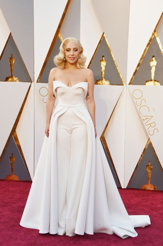 Gaga no 88th Annual Academy Awards em Hollywood, Califórnia