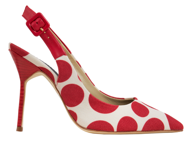 Sapatos forrados em tela estampada, Carolina Herrera, €175 (PVP €250) no Freeport Lisboa Fashion Outlet e Vila do Conde Porto Fashion Outlet