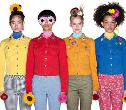 A United Colors of Benetton e a Sisley têm novas lojas online