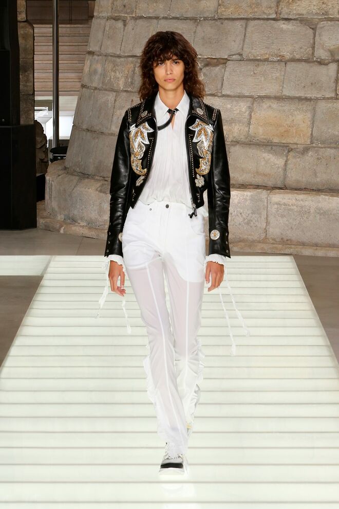 Western girl: desfile Louis Vuitton