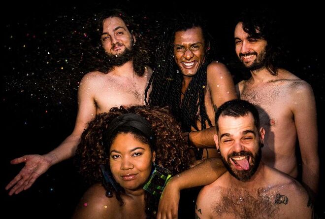 Assistir ao concerto dos Liniker e os Caramelows no Capitólio