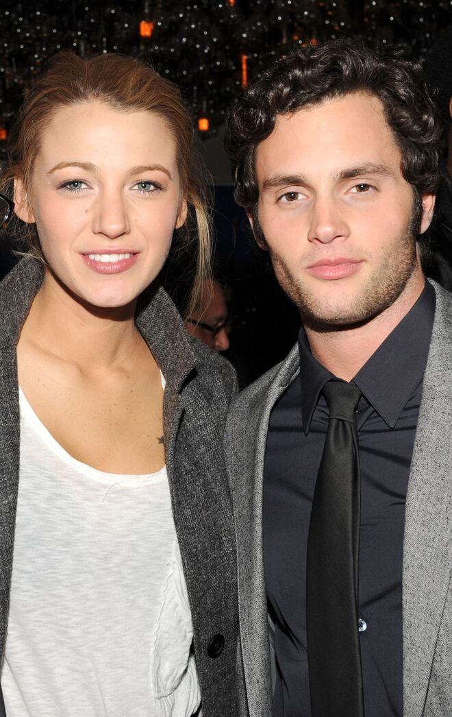 Blake Lively e Penn Badgley namoraram três anos enquanto filmavam a série Gossip Girl e terminaram em 2010, tendo de trabalhar por mais dois anos juntos