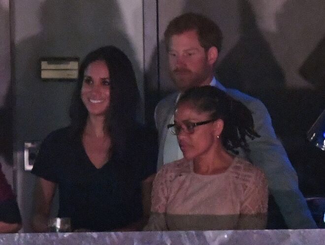 O casal com a mãe de Meghan, Doria, nos mesmos Invictus Games