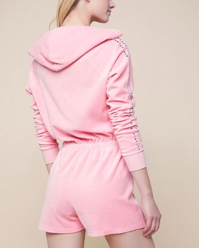 S-Embellished Romper no tom Bikini Pink, €827,51, Swarovski + Juicy Couture, em www.juicycouture.com