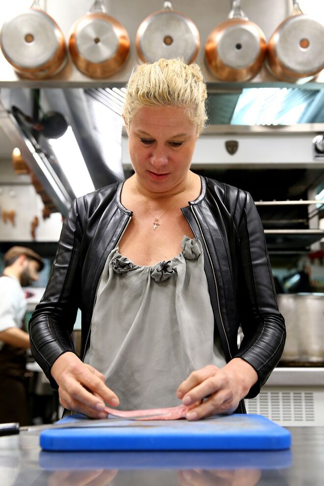 Ana Roš na cozinha do restaurante Belcanto, no dia 11 de Abril