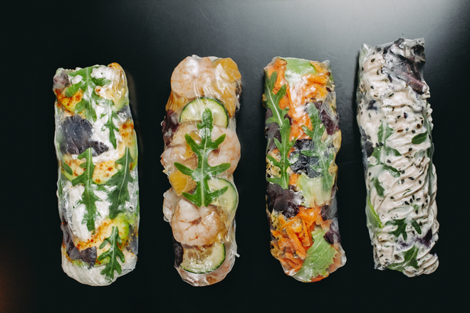 Provar as saladas e wraps do Club Life to Go