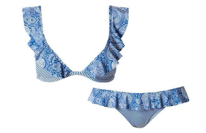 Biquíni triangular acolchoado cachemira Denise, €20, e cueca cachemira folho denise, €15, Calzedonia 