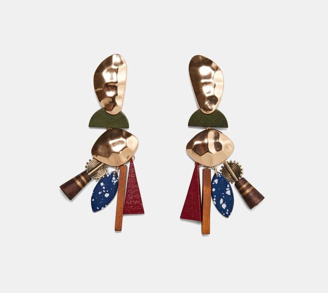 Brincos, €12,95, Zara