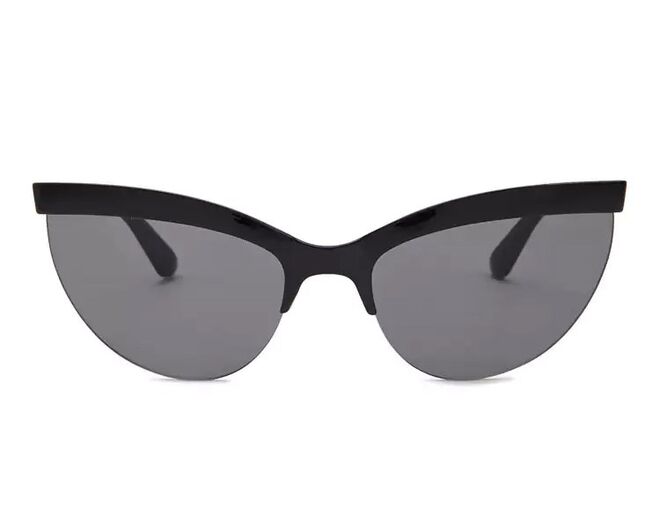 Cat-Eye Sunglasses, €9, Forever 21