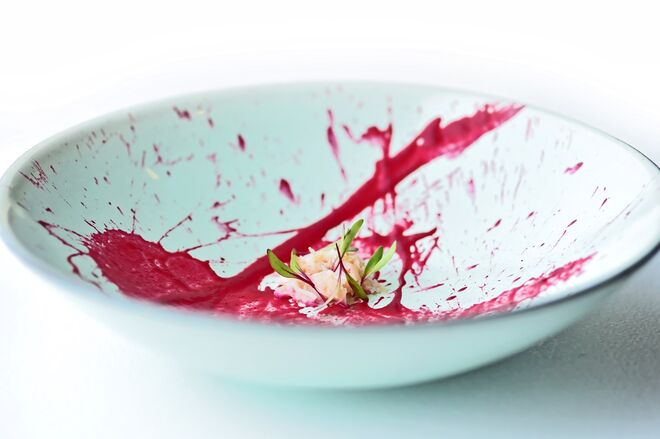 Sapateira "Da Nossa Costa", com tangerina e camarão fermentado (€26)