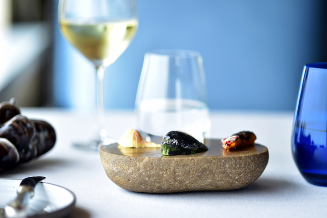 Manteigas, cujas formas imitam referências do mar como as conchas ou os mexilhões. 