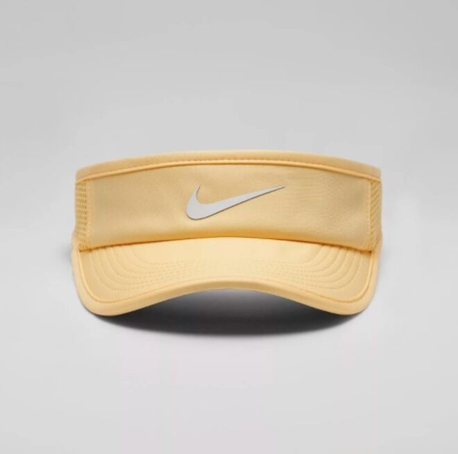 €20, Nike