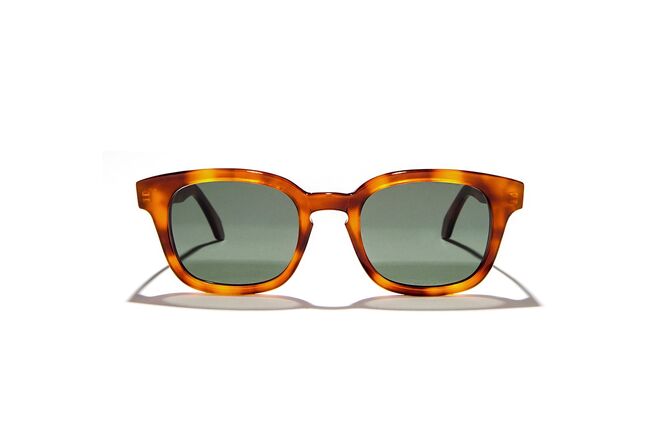 €159, Darkside Eyewear, na MINTY Square