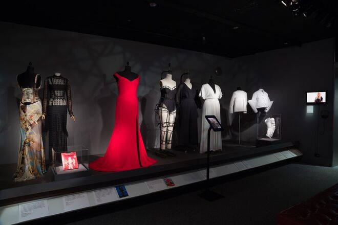 The Body: Fashion and Physique