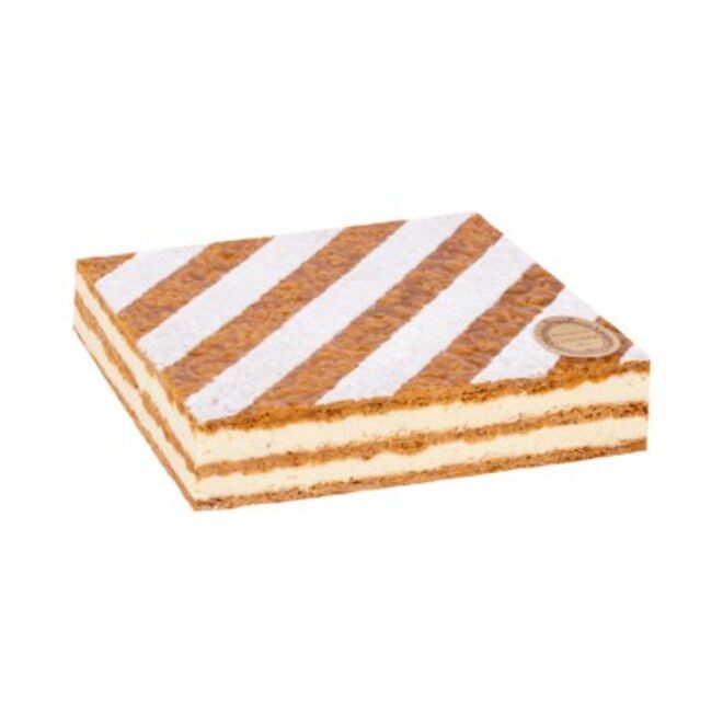 SUGESTÕES PASTELEIRAS: Ladurée - Lisboa: 21 314 53 99 | Velvet Cupcake & Coffee - Viseu: 232 40 21 70. @velvetcupcakecoffee | Bakewell - Porto: bakewell.geral@gmail.com/ bakewell.pt | My Cake Story - Lisboa: 21 759 52 20. mycakestore.com.pt | A Baronesa - Porto: 91 946 46 93. baronesabolos.com | My Fancy Cake - Lisboa: 91 930 03 21. myfancycake.pt 