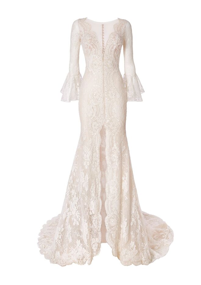 Vestido em renda, a partir de €3.700, Rosa Clará