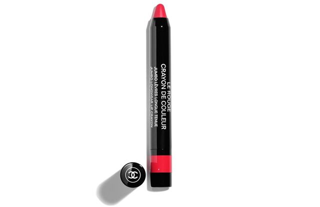 Le Rouge Crayon De Couleur no tom #20 Ultra Rose, €34, Chanel