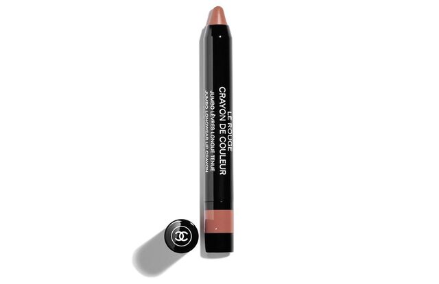 Le Rouge Crayon De Couleur no tom #19 Au Naturel, €34, Chanel