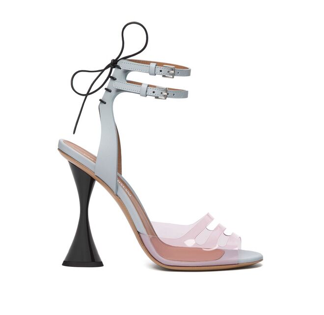 Em pele e pvc, Emporio Armani (preço sob consulta)