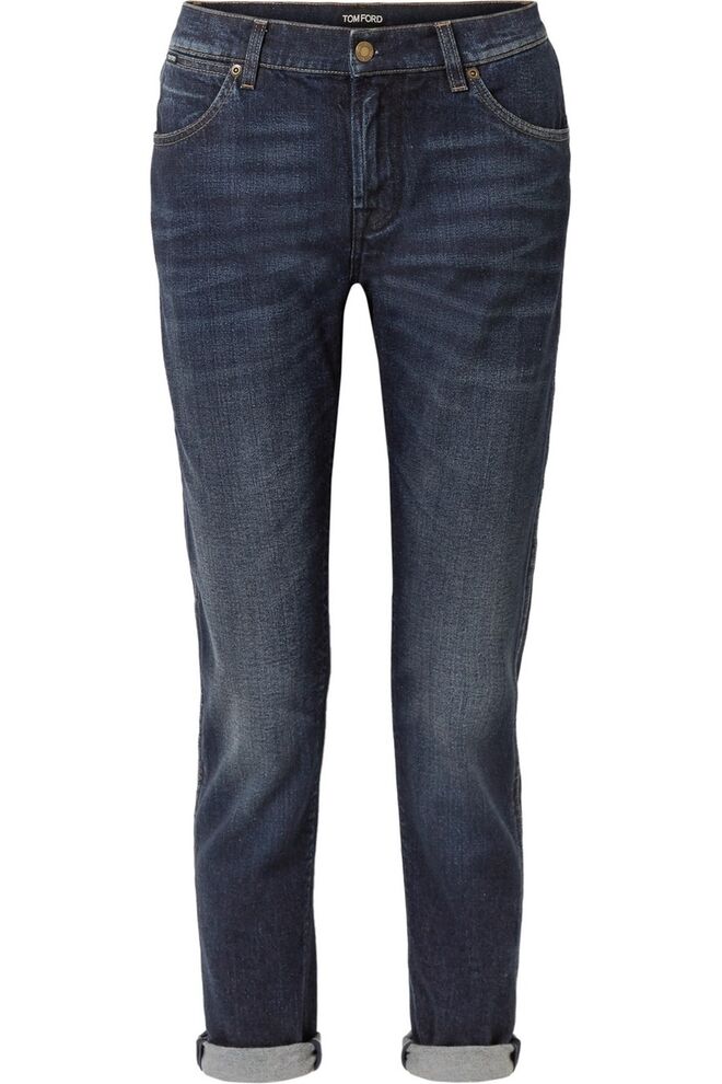 BOYFRIEND: O modelo mais masculino, com a parte superior oversize e a parte inferior mais estreita, suaviza as formas e confere um estilo descontraído, cómodo e informal. A rematar o look com elegância, uns altos altos. | Tom Ford, €690