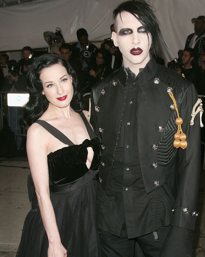 Dita von Teese e Marilyn Manson, 2005: The House of Chanel
