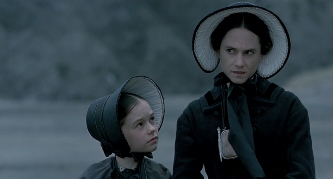 O Piano (1993) | Tal como Lady Bird, também este conta a história entre mãe e filha, e é dirigido por uma mulher, Jane Campion. Nesta história, Ada (Holly Hunter) é uma pianista muda que luta para criar a sua filha, Flora (Anna Paquin). Na história, Ada expressa-se tocando piano e Flora é a única pessoa que consegue verdadeiramente comunicar com a mãe. Holly Hunter venceu o Óscar de Melhor Atriz pelo filme, e Anna Paquin o de Melhor Atriz Secundária, tornando-se a mais jovem na categoria a receber a estatueta.