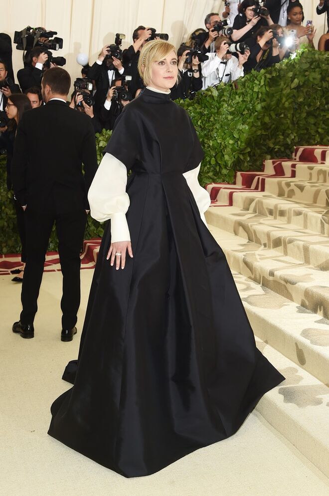 Greta Gerwig em The Row