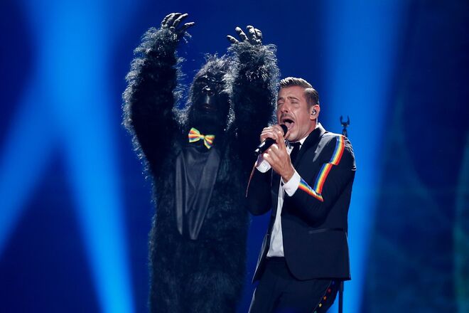 Francesco Gabbani da Itália, na final da Eurovisão 2017