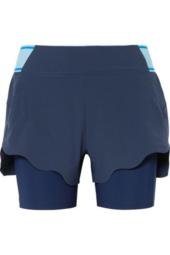 Shorts recortados em jersey, €163, LNDR (Net-a-Porter)