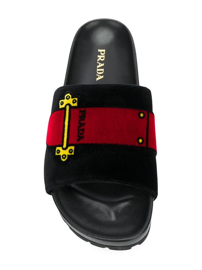 €495, Prada, em Farfetch