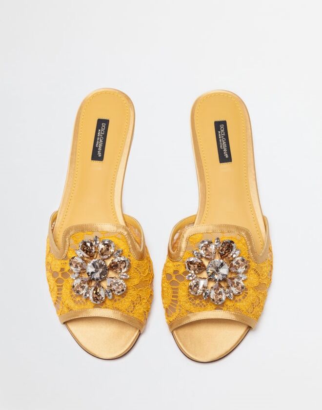 Sandálias, €545, Dolce&Gabbana