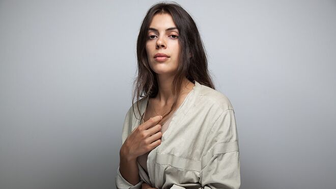 Julie Byrne chega a Portugal para nos encantar com o seu segundo álbum, Not Even Happiness, no Teatro das Figuras, em Faro (a 13 de junho),