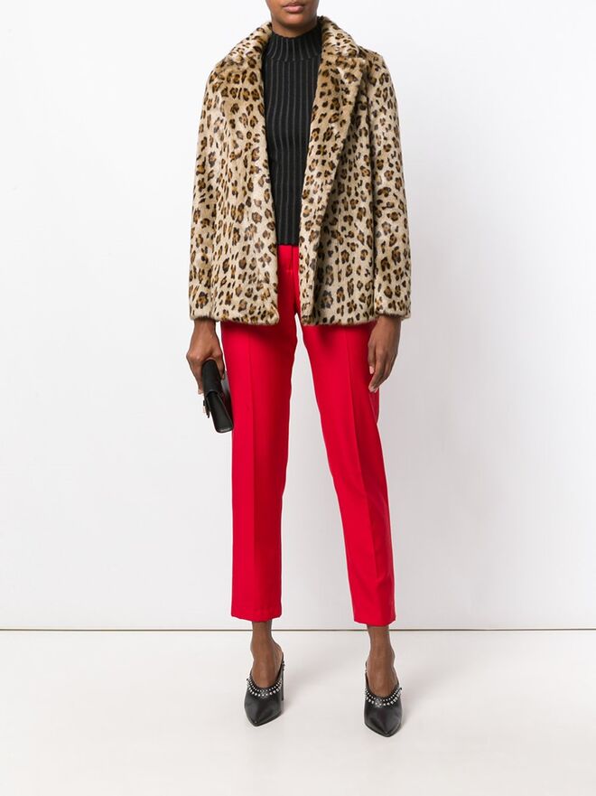 Casaco: €584, Theory, em Farfetch