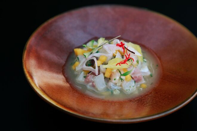 Ceviche de corvina com manga em leite de coco